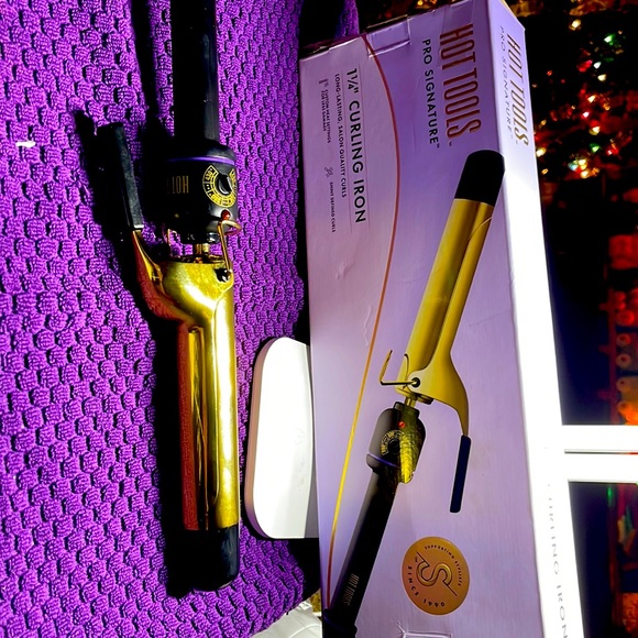 Other - Curling Iron HOT TOOLS  24k gold  1 1/4